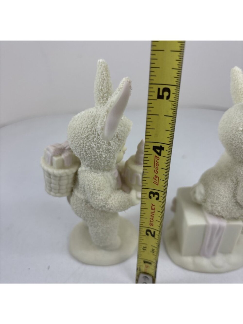 Dept 56 Springtime Stories Of The Snowbunnies Happy Birthday To You - Picture 5 of 6